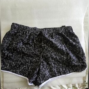 Xersion Shorts New
